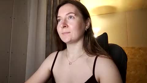 Snapshot of humpygrey chatting on November 18, 5:39 pm HumpyGrey online show from November 18, 5:39 pm