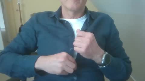 hundeleine online show from April 1, 11:44 am