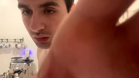 hung_college01 online show from November 5, 11:54 am