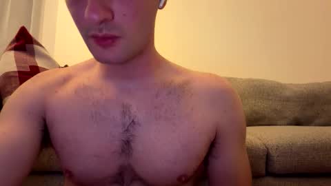 hung_college01 online show from January 12, 9:20 pm