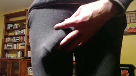 Big uncut cock dripping online show from September 10, 4:34 am