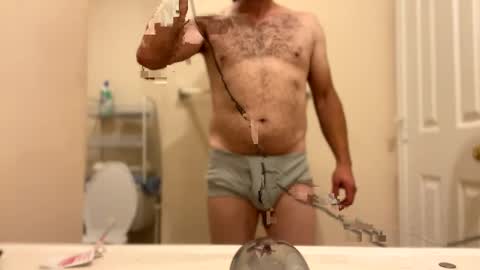 Snapshot of hungbwc99999 chatting on November 15, 9:17 am hungbwc99999 online show from November 15, 9:17 am