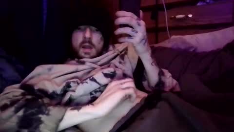 Snapshot of hungcocklg chatting on December 16, 4:17 am hungcocklg online show from December 16, 4:17 am