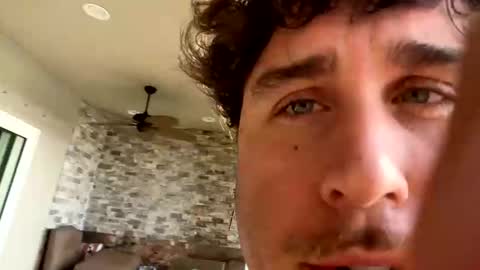 Snapshot of hungkingg22 chatting on March 3, 8:54 pm hungkingg22 online show from March 3, 8:54 pm