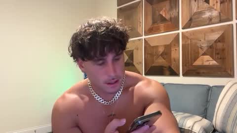 Snapshot of hungkingg22 chatting on September 23, 4:15 am hungkingg22 online show from September 23, 4:15 am