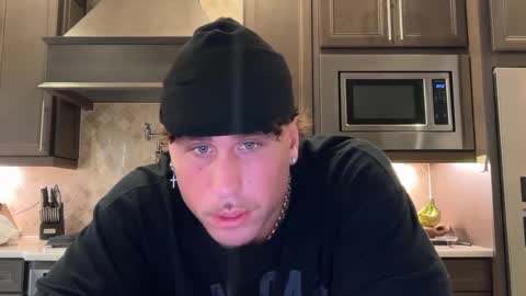 Snapshot of hungkingg22 chatting on October 2, 7:54 pm hungkingg22 online show from October 2, 7:54 pm