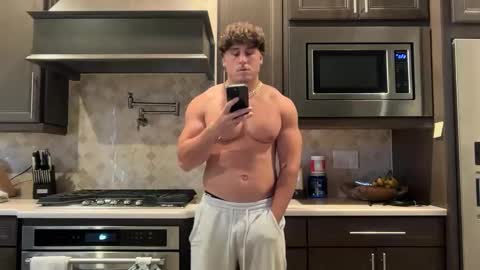 Snapshot of hungkingg22 chatting on October 5, 3:43 pm hungkingg22 online show from October 5, 3:43 pm