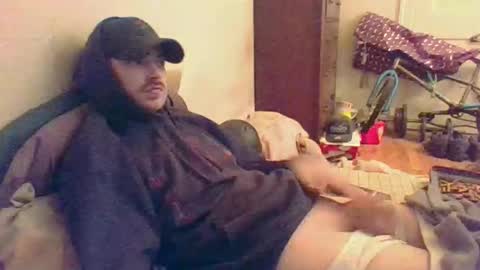 Snapshot of hungsubbb chatting on December 14, 4:51 am Boi online show from December 14, 4:51 am