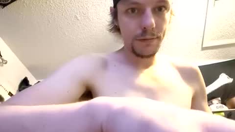 Snapshot of hungtxcock92 chatting on February 10, 9:36 am hungtxcock92 online show from February 10, 9:36 am