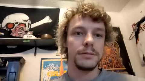 Snapshot of hungtxcock92 chatting on February 17, 8:41 am hungtxcock92 online show from February 17, 8:41 am