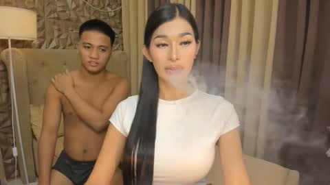 hunkhomerontop online show from October 23, 7:29 am