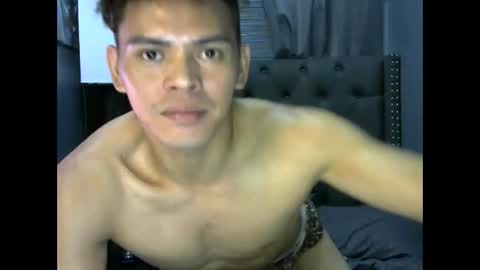 Thehunkpinoy online show from September 22, 6:43 pm