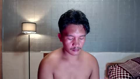 hunkylloyd online show from February 1, 5:39 am