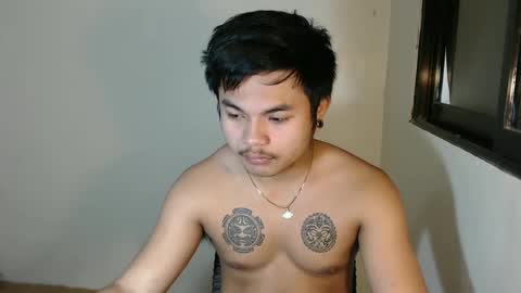 Snapshot of hunkyzeus chatting on January 5, 6:35 am hunkyzeus online show from January 5, 6:35 am