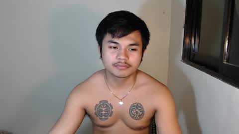 Snapshot of hunkyzeus chatting on January 6, 9:08 am hunkyzeus online show from January 6, 9:08 am