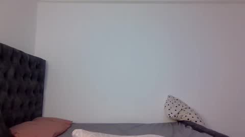 Snapshot of hunnytease chatting on November 20, 2:01 am hunny online show from November 20, 2:01 am