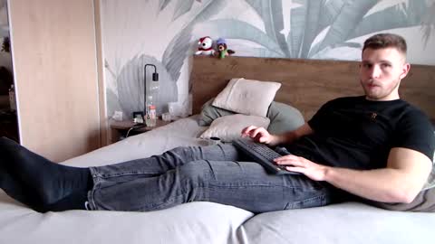 Snapshot of hunterbridges chatting on January 12, 12:44 pm Hunter Bridges online show from January 12, 12:44 pm