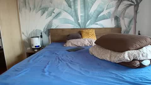 Snapshot of hunterbridges chatting on November 16, 10:54 am Hunter Bridges online show from November 16, 10:54 am