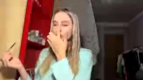 Gloria online show from November 25, 3:23 pm