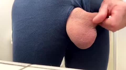 huskey300 online show from February 26, 5:07 pm