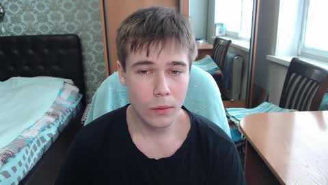 Tom online show from April 4, 10:13 am