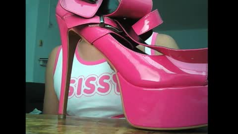 Snapshot of hypnoslutger chatting on September 25, 10:08 am hypnoslut online show from September 25, 10:08 am