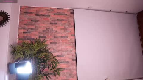 Snapshot of i_am_lucy1 chatting on March 7, 9:29 am Lucy online show from March 7, 9:29 am