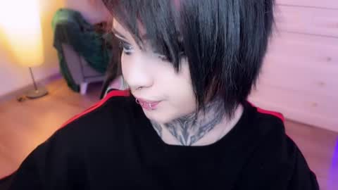 Snapshot of i_died_again chatting on December 14, 10:34 am Asya online show from December 14, 10:34 am