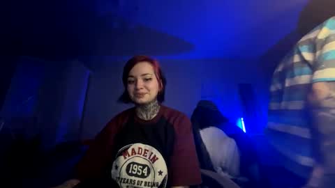 Snapshot of i_died_again chatting on December 17, 7:48 pm Asya online show from December 17, 7:48 pm