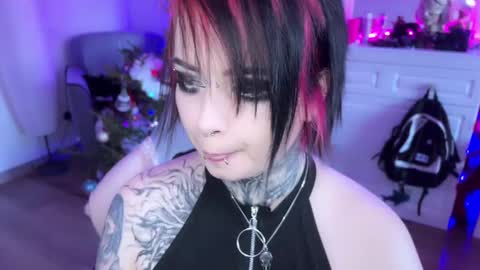 Snapshot of i_died_again chatting on December 30, 12:20 pm Asya online show from December 30, 12:20 pm