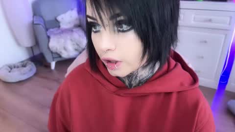 Snapshot of i_died_again chatting on January 15, 9:35 am Asya online show from January 15, 9:35 am