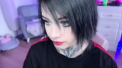 Snapshot of i_died_again chatting on January 22, 8:51 am Asya online show from January 22, 8:51 am