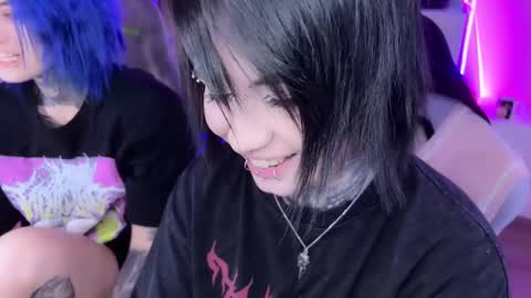 Snapshot of i_died_again chatting on January 26, 12:43 pm Asya online show from January 26, 12:43 pm