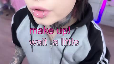 Snapshot of i_died_again chatting on February 23, 9:22 am Asya online show from February 23, 9:22 am