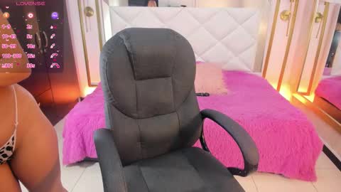 Kristi online show from November 11, 7:47 pm