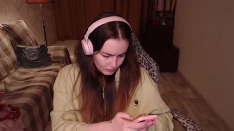 elisabeth online show from December 7, 3:19 pm