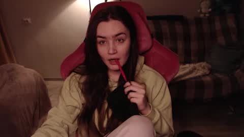 elisabeth online show from February 7, 1:01 pm