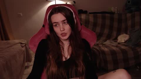 elisabeth online show from February 15, 2:44 pm