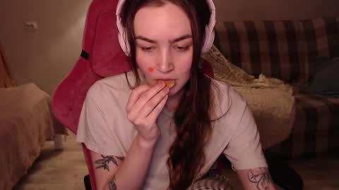 elisabeth online show from March 5, 3:29 pm