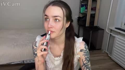 elisabeth online show from September 12, 3:12 pm