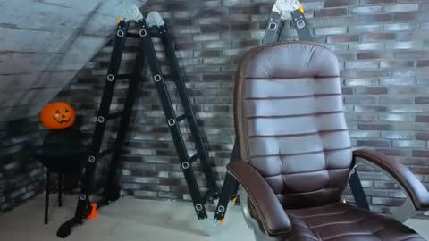 Blake online show from October 18, 7:03 pm