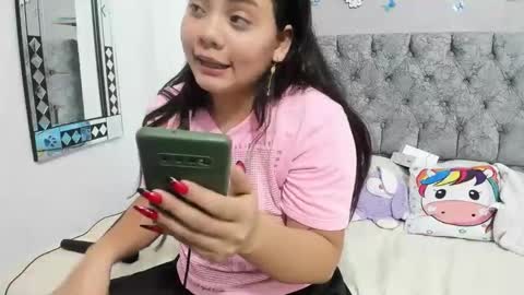 iam_mai online show from January 18, 2:03 am