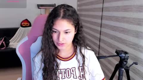 On instagram Imm  NikkiHelp me reach 100 likes online show from September 22, 12:56 am