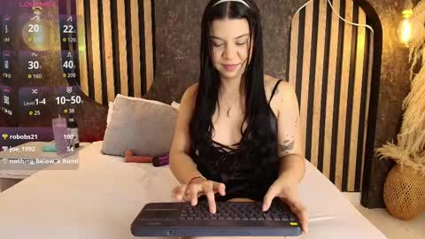 salome online show from October 8, 9:01 pm