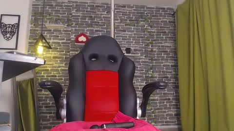 Snapshot of iam_samy__ chatting on March 8, 11:27 am Samy online show from March 8, 11:27 am