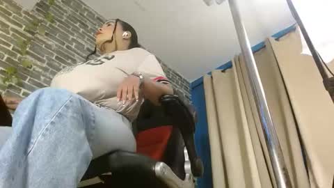 Snapshot of iam_samy__ chatting on October 11, 11:31 am Samy online show from October 11, 11:31 am