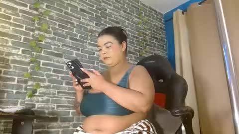 Snapshot of iam_samy__ chatting on December 3, 11:52 am Samy online show from December 3, 11:52 am