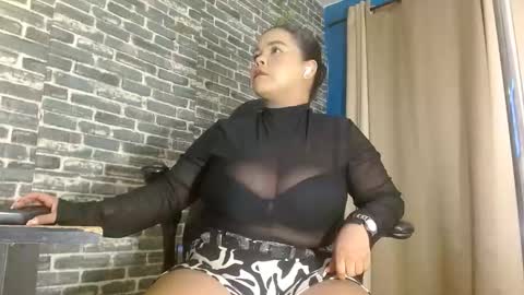 Snapshot of iam_samy__ chatting on January 11, 11:26 am Samy online show from January 11, 11:26 am