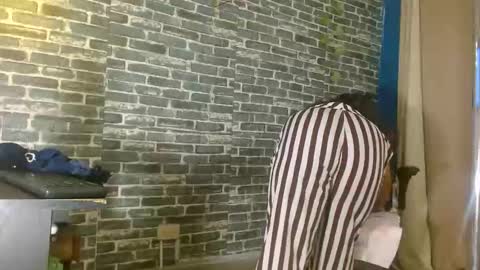 Snapshot of iam_samy__ chatting on February 4, 11:38 am Samy online show from February 4, 11:38 am