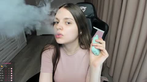 Snapshot of iamcassidy chatting on December 4, 3:43 pm Cassie  STREAMS HERE EVERYDAY online show from December 4, 3:43 pm